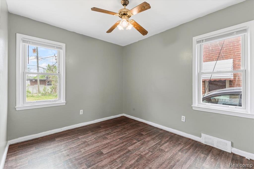 6905 Archdale Street, Dearborn, MI 48228 — Photo 17