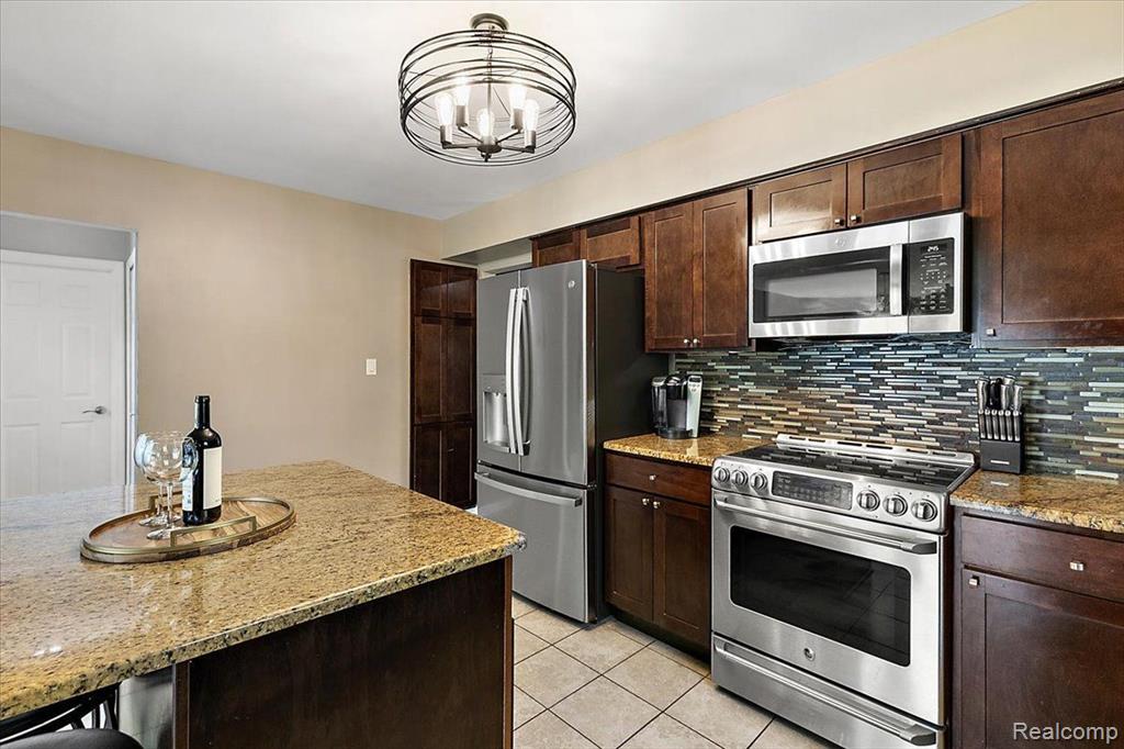 40459 Hamilton, Sterling Heights, MI 48313 — Photo 13