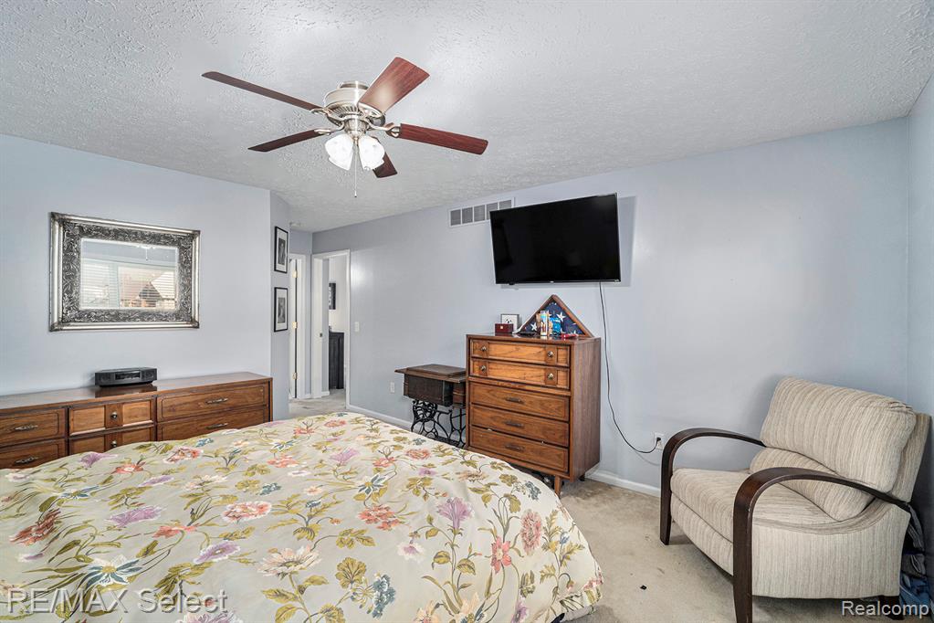 1570 Princewood Boulevard, Howell, MI 48855 — Photo 15