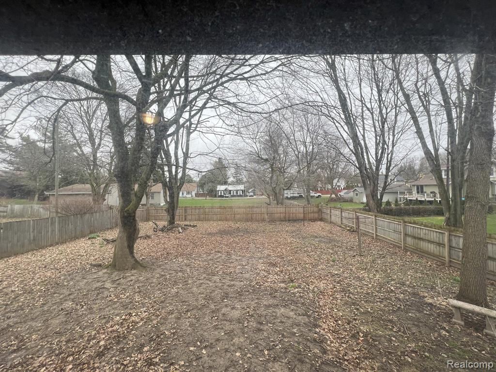 3877 N MILL Road, Dryden, MI 48428 — Photo 12