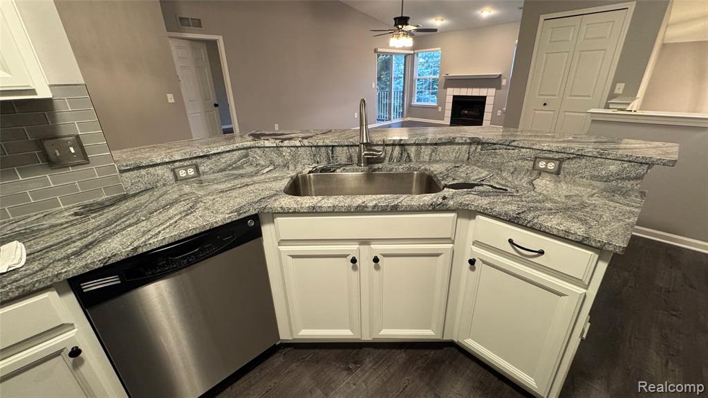 15228 Yale Drive, 257, Clinton Twp, MI 48038 — Photo 14