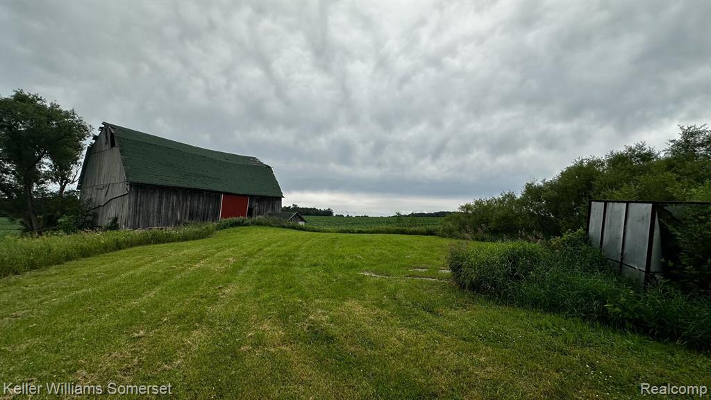 5774 BURNSIDE Road, North Branch, MI 48461 — Photo 25