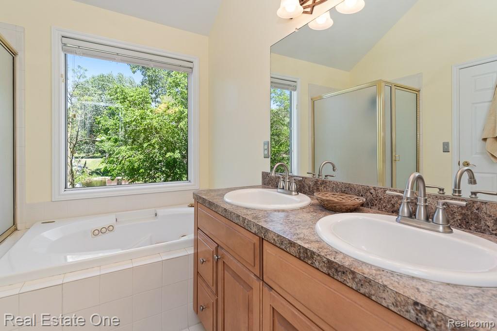 4833 Harding Avenue, Clarkston, MI — Photo 16