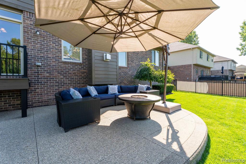 50093 Oakbrooke Drive, New Baltimore, MI 48047 — Photo 52