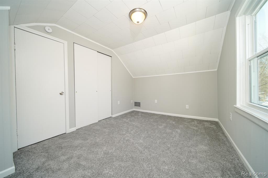 750 E Hayes Avenue, Hazel Park, MI 48030 — Photo 42