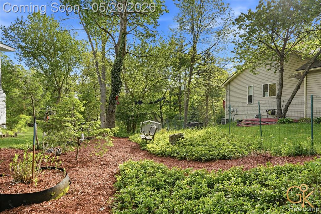 4933 Iroquois Boulevard, Clarkston, MI 48348 — Photo 44