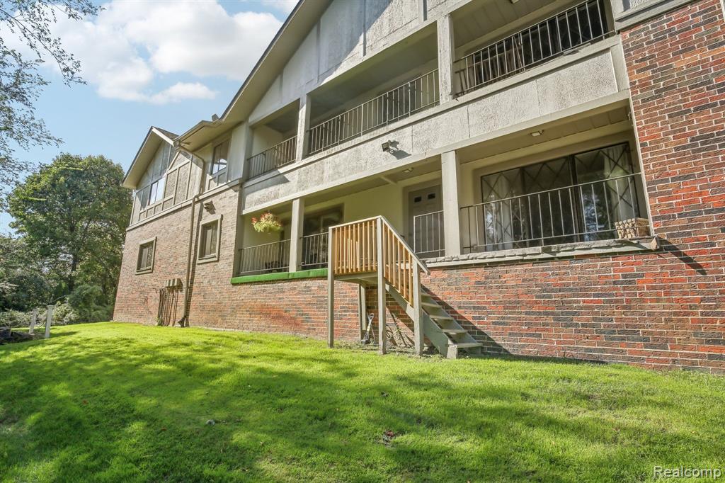 42160 WOODWARD Avenue, 19, Bloomfield Hills, MI 48304 — Photo 31