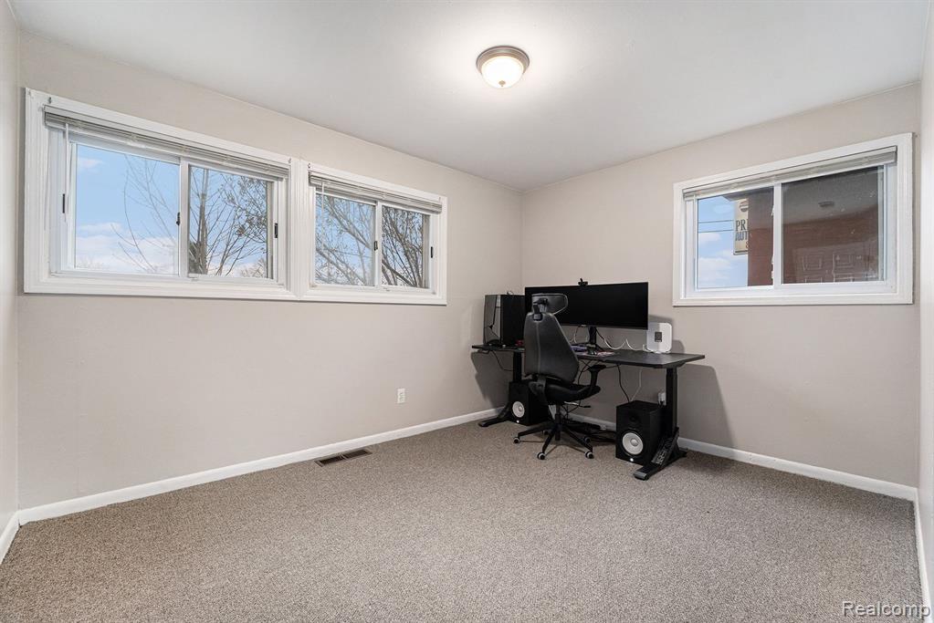 541 WOODLAWN Avenue, Ypsilanti, MI 48198 — Photo 9