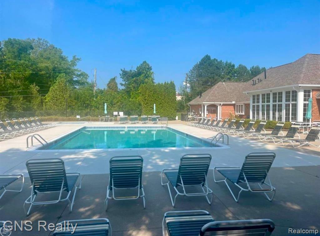 6488 SCOTLAND, Shelby Twp, MI 48316 — Photo 3