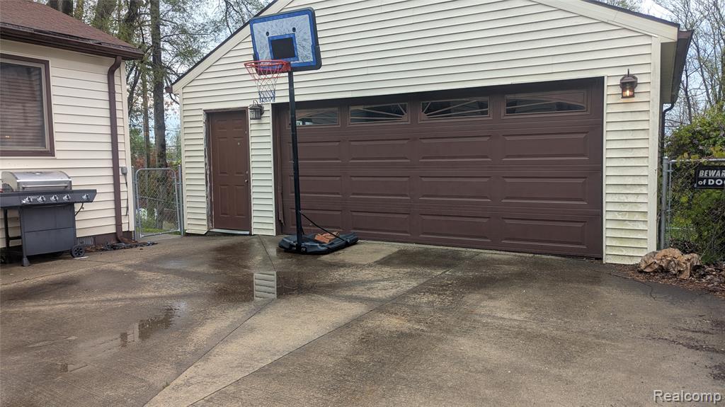 366 Linda Vista Drive, Pontiac, MI 48342 — Photo 3