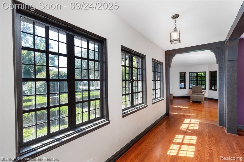636 Waddington Street, Bloomfield Hills, MI 48301 — Photo 3