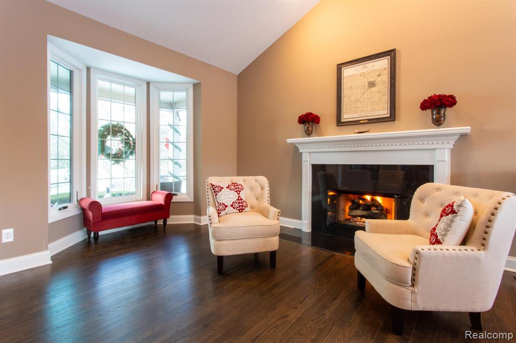 414 Roundview Drive, Rochester, MI 48307 — Photo 28