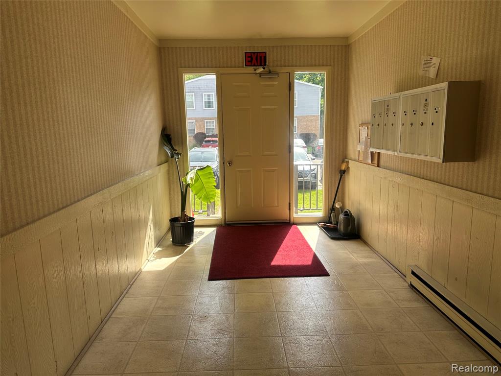 509 E University Drive, Rochester, MI 48307 — Photo 19