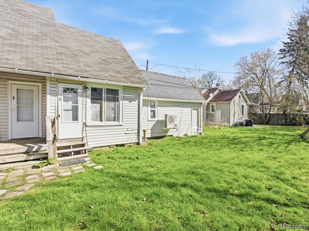 408 15th Street, Port Huron, MI 48060 — Photo 3