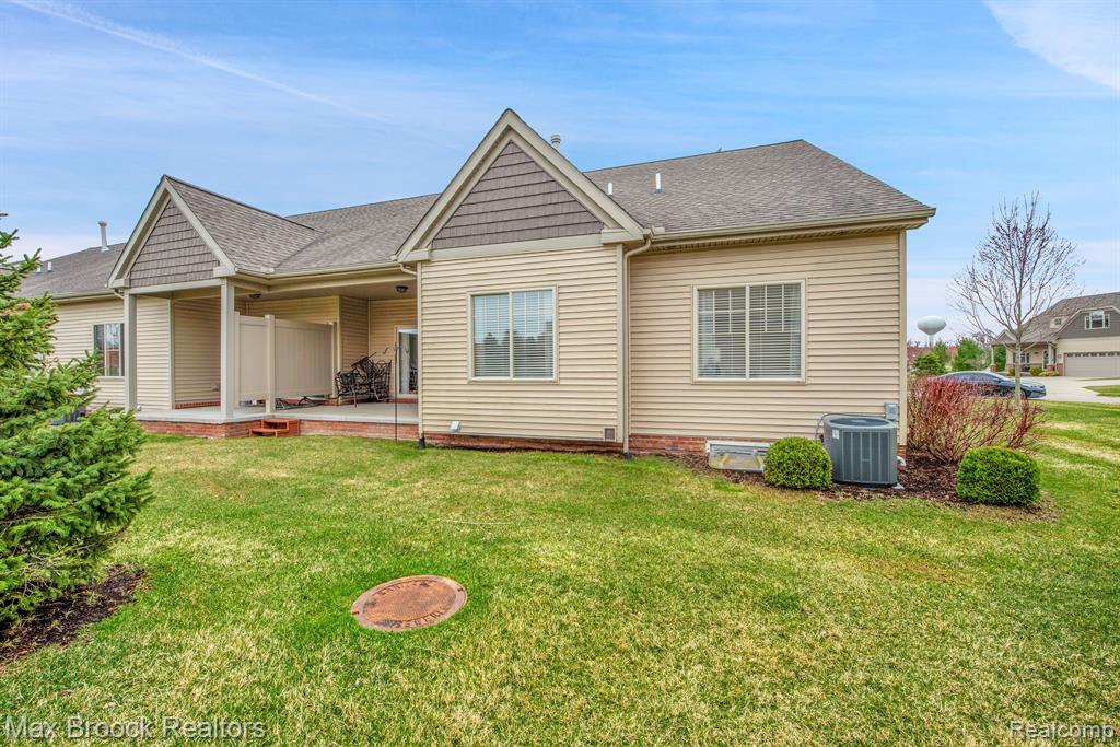 259 VICTORIA Drive, Dexter, MI 48130 — Photo 24