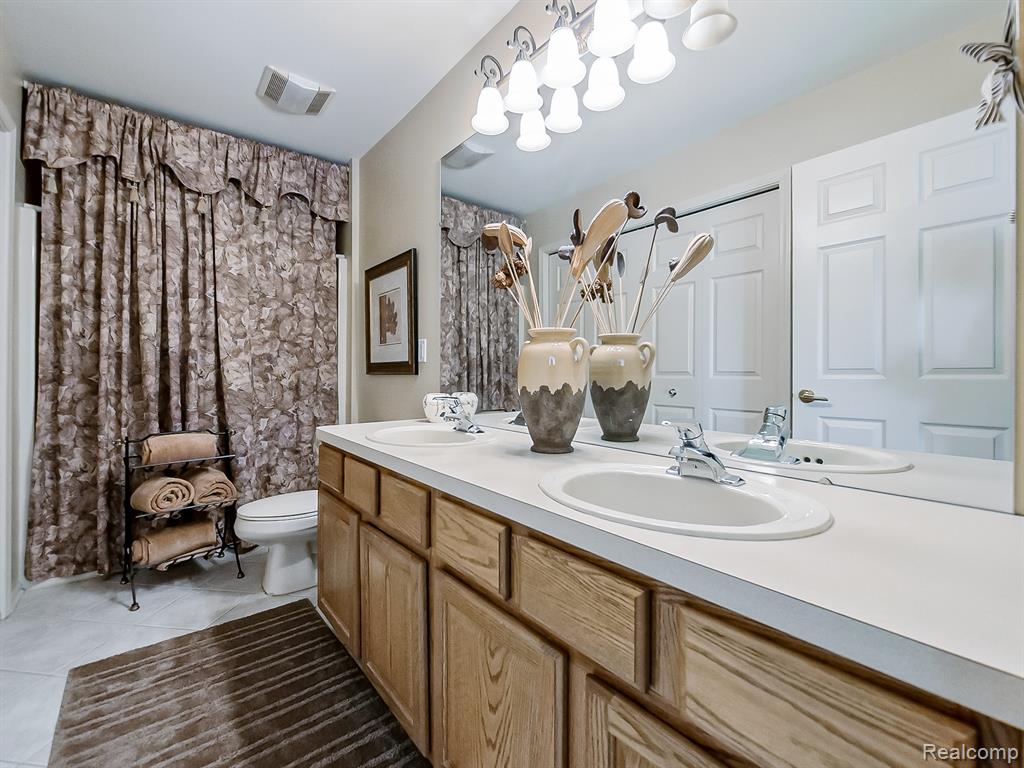 48581 Greenwich Circle, Canton, MI 48188 — Photo 23