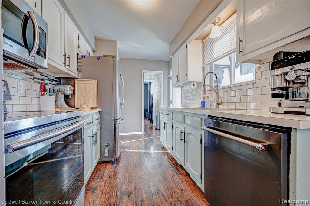 304 John Street, Holly, MI 48442 — Photo 12