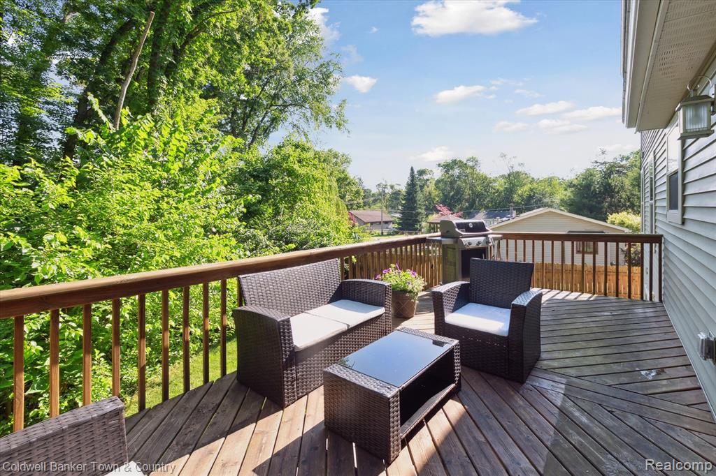 4577 Oaklawn Drive, Pinckney, MI 48169 — Photo 41