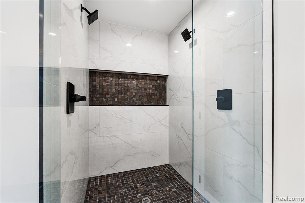 2163 HEIDI Drive, Addison, MI 48370 — Photo 34