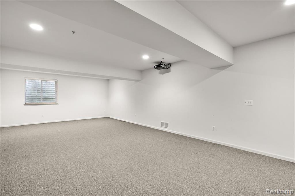 6713 Boulder Pointe Drive, Washington, MI — Photo 40