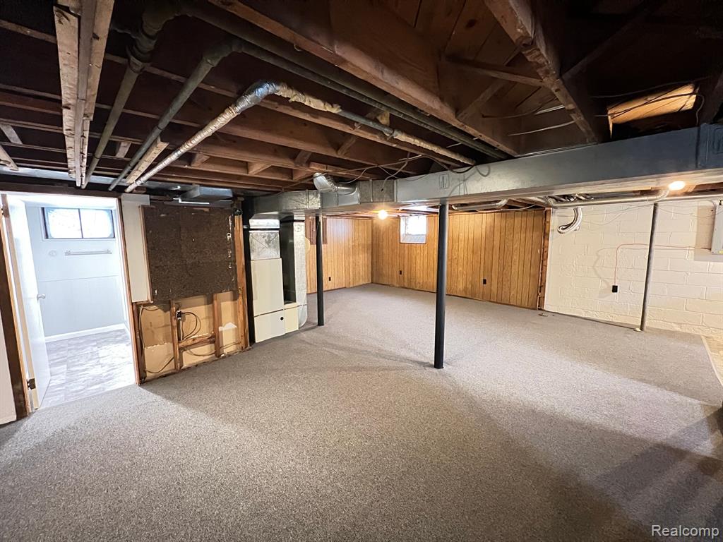 8651 HAZELTON Street, Dearborn Heights, MI 48127 — Photo 20
