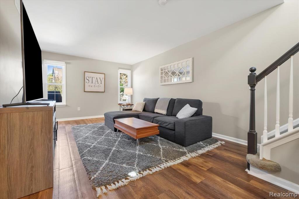 4472 Hunters Circle E, Canton, MI 48188 — Photo 4