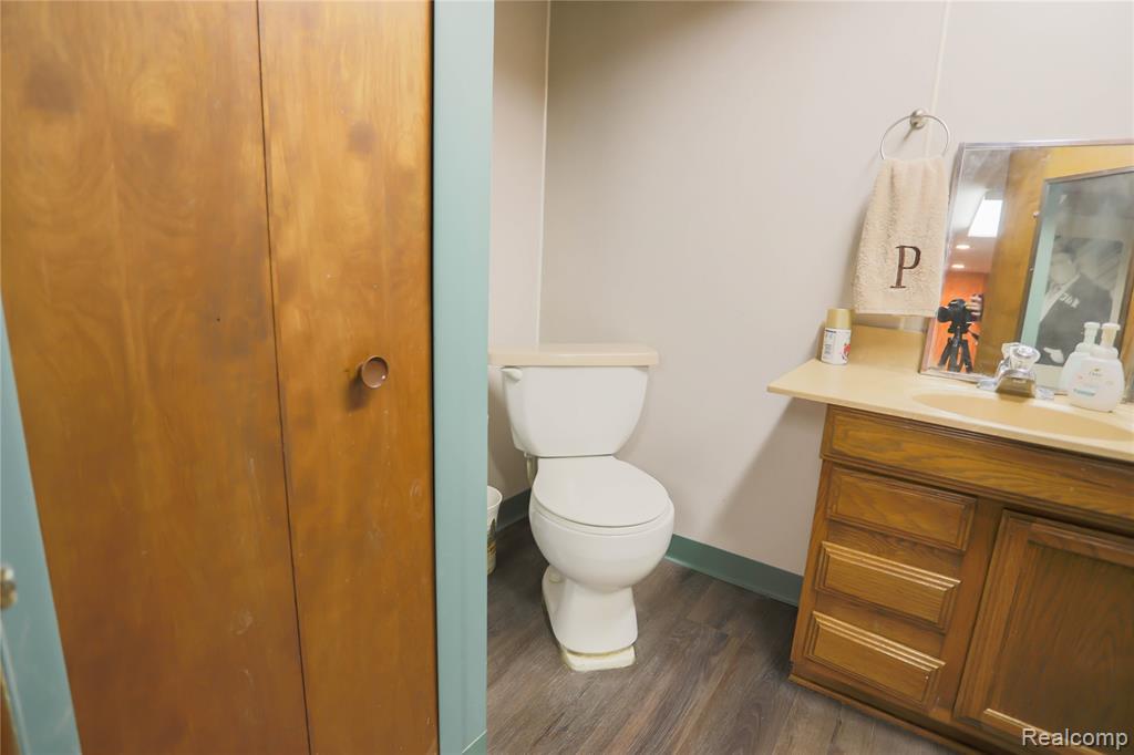 40755 Oakwood Court, Clinton Twp, MI 48038 — Photo 32