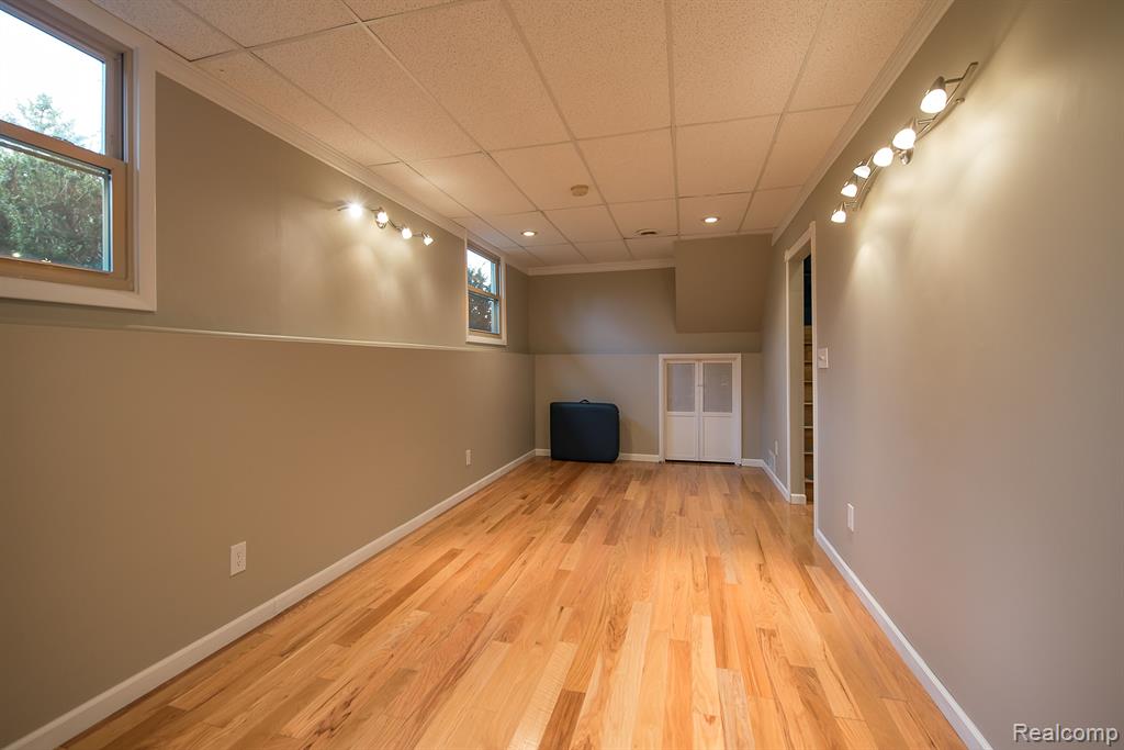 3672 W NORTH TERRITORIAL Road, Whitmore Lake, MI 48189 — Photo 34