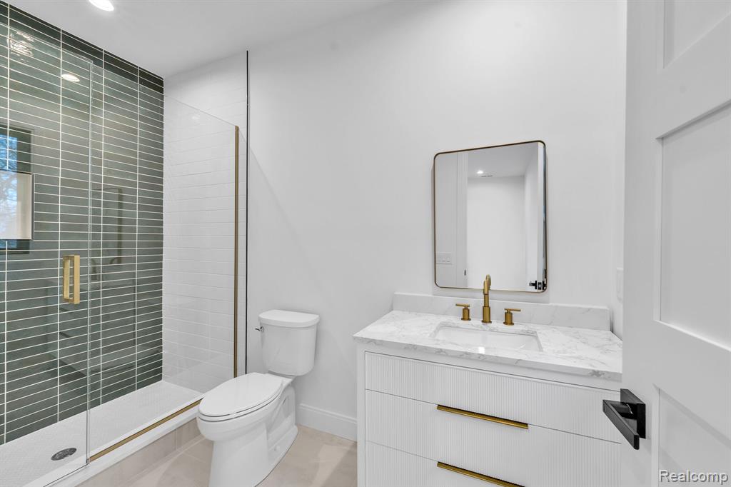 4546 Niagara Lane, Bloomfield Hills, MI 48301 — Photo 44