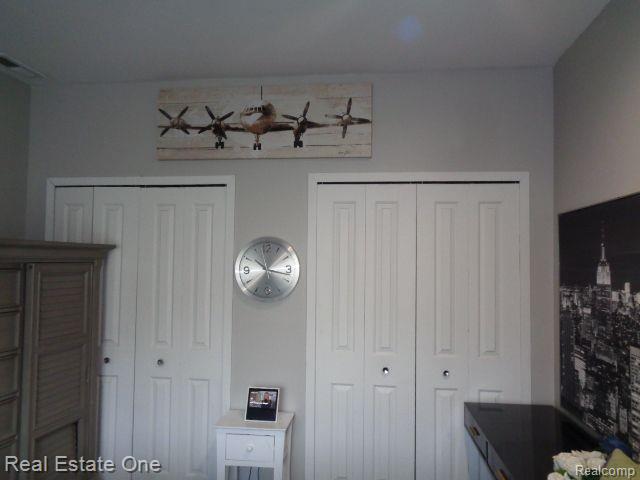 29441 LAUREL Drive, Farmington Hills, MI 48331 — Photo 44