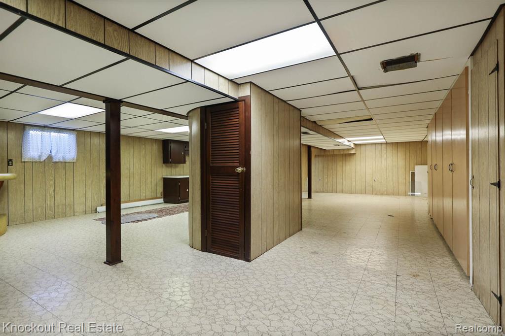 409 FRANCONIAN Drive E, Frankenmuth, MI 48734 — Photo 29