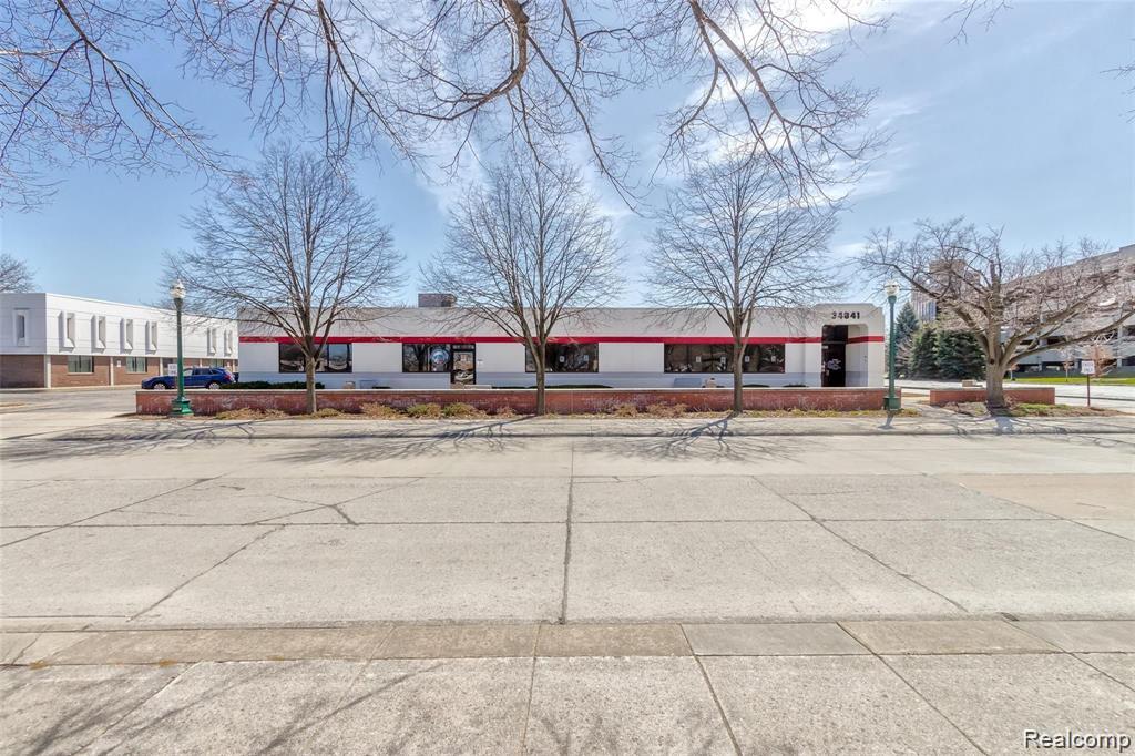 34841 Veterans Plaza, Wayne, MI 48184, Wayne, MI, 48184