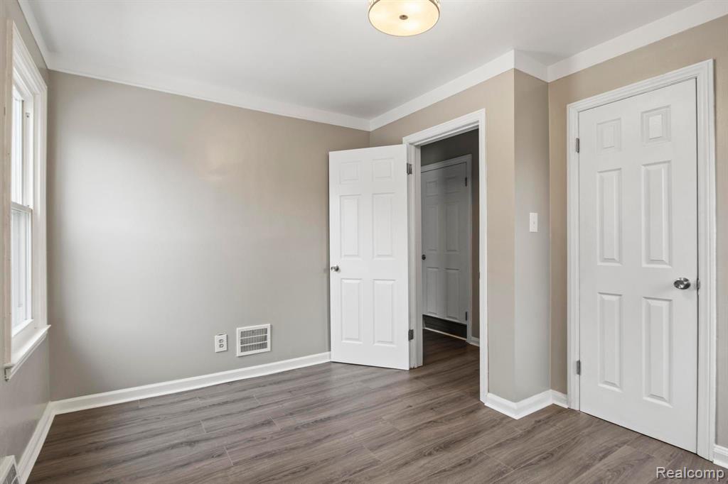 8131 COYLE Street, Detroit, MI 48228 — Photo 16