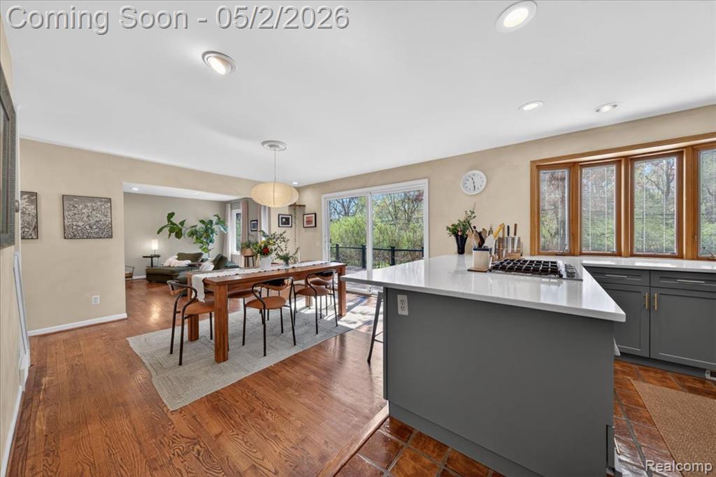 7025 Cedarbank Drive, West Bloomfield, MI 48324 — Photo 9