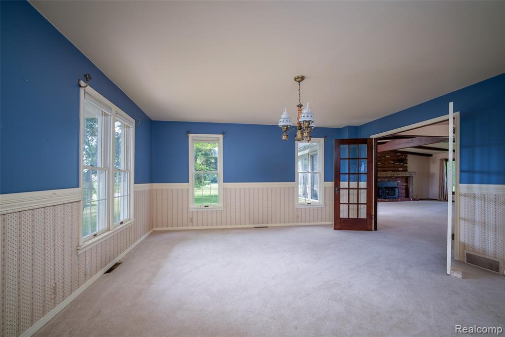 607 E King Street, Corunna, MI 48817 — Photo 9