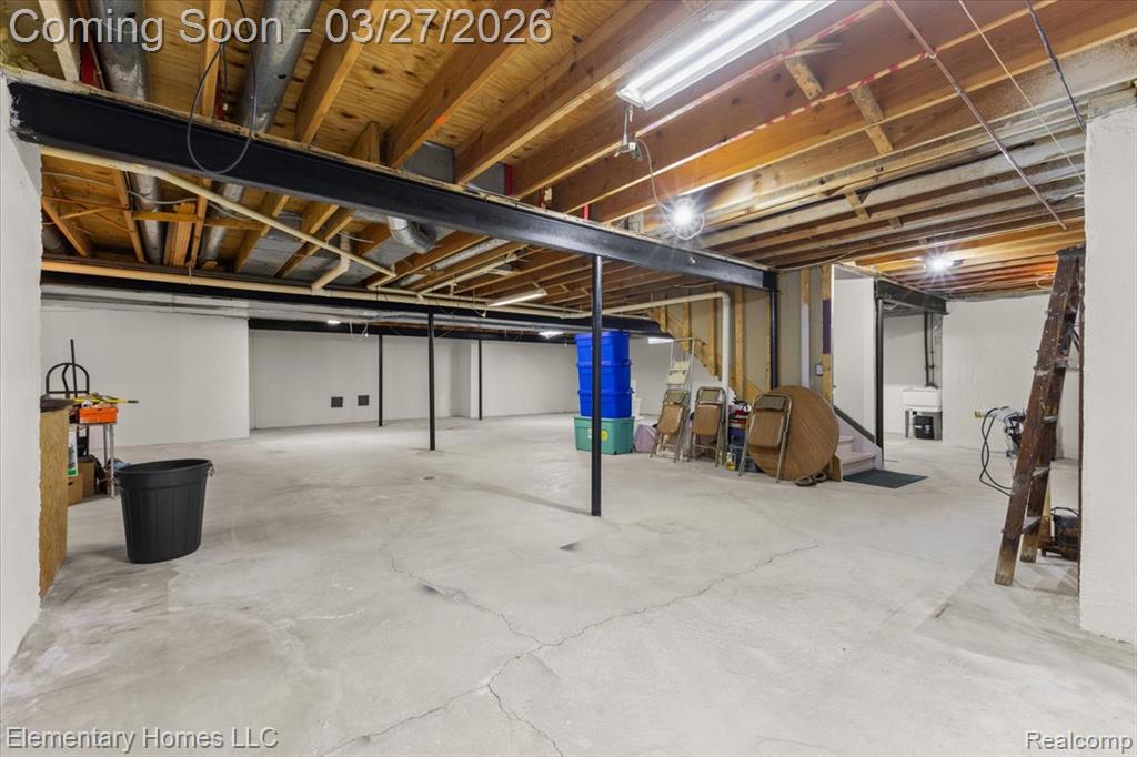 56688 Portsmouth Drive, Utica, MI, 48316