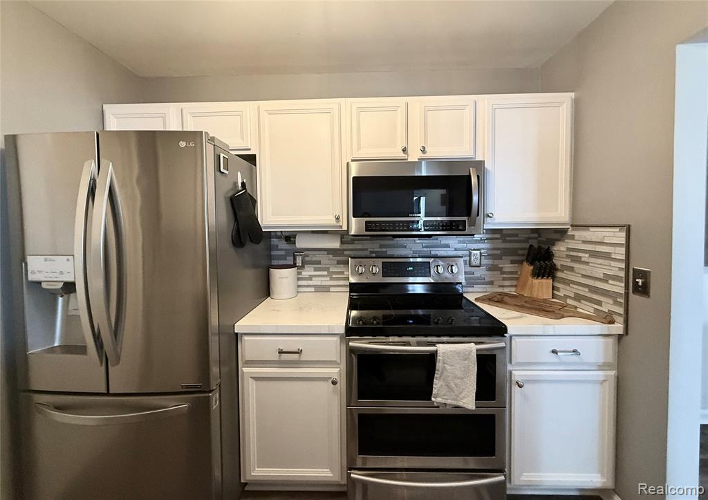 43431 Claremont Dr. E Drive E, Clinton Twp, MI 48038 — Photo 4