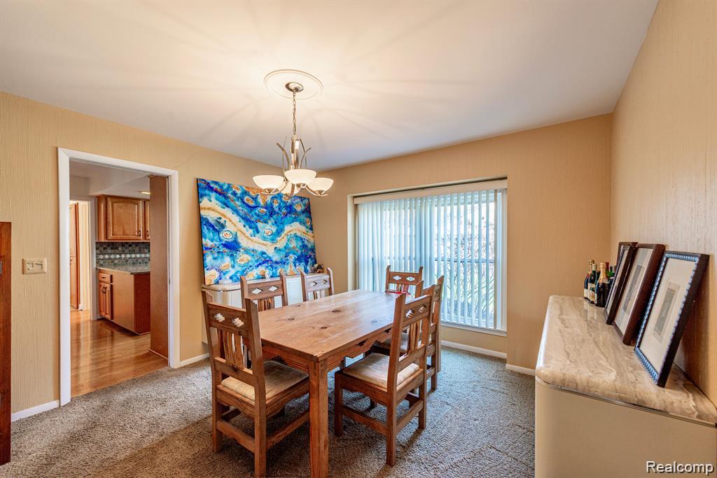 4426 Knightsbridge Lane, West Bloomfield, MI 48323 — Photo 15