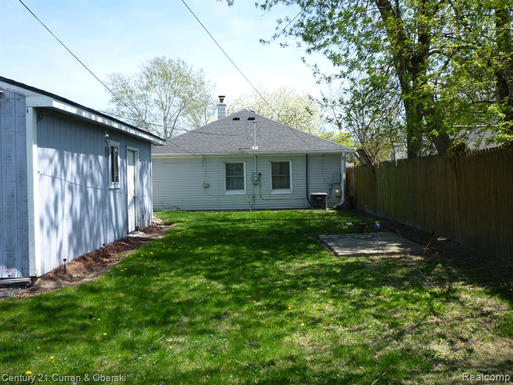 3986 WESTPOINT Street, Dearborn Heights, MI 48125 — Photo 15