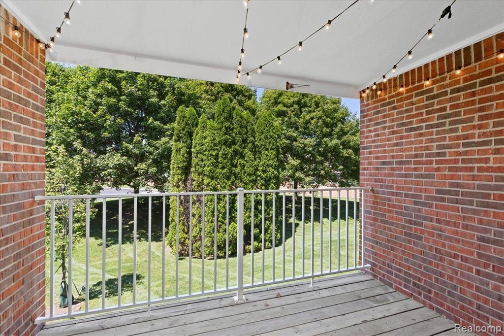 4361 BERKSHIRE Drive, Sterling Heights, MI 48314 — Photo 5