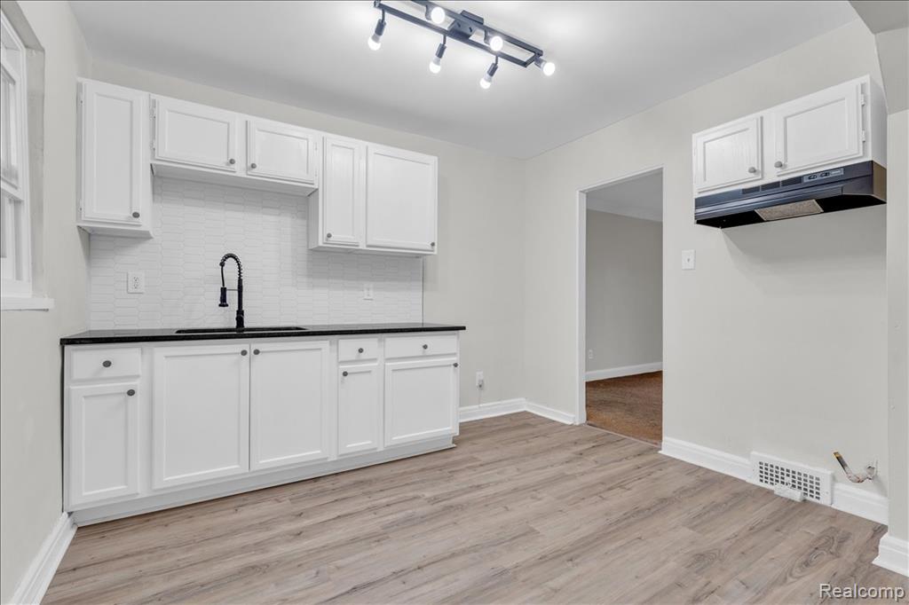 17208 Kentucky Street, Detroit, MI 48221 — Photo 28
