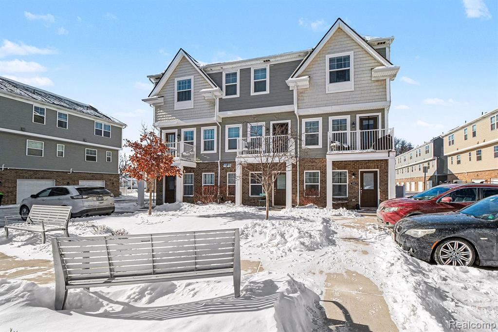 350 Jeff Keeton Drive, Hazel Park, MI 48030 — front exterior