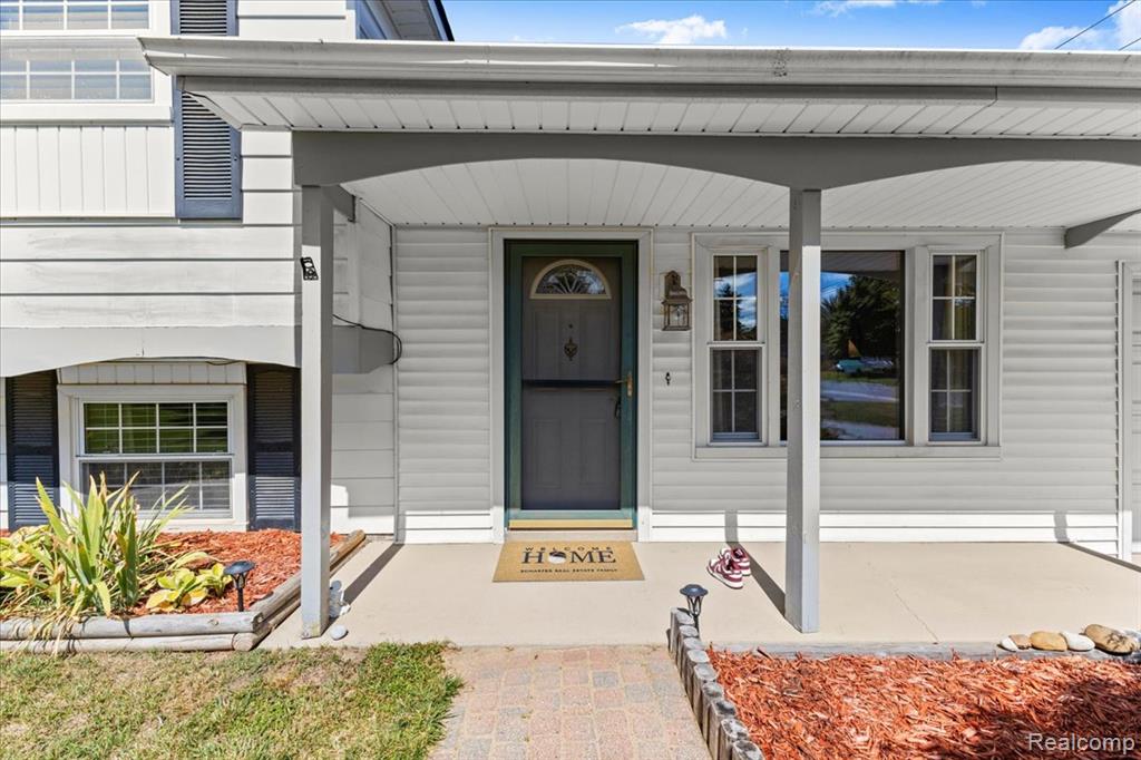 5516 Cleary Drive, Waterford, MI 48329 — Photo 5