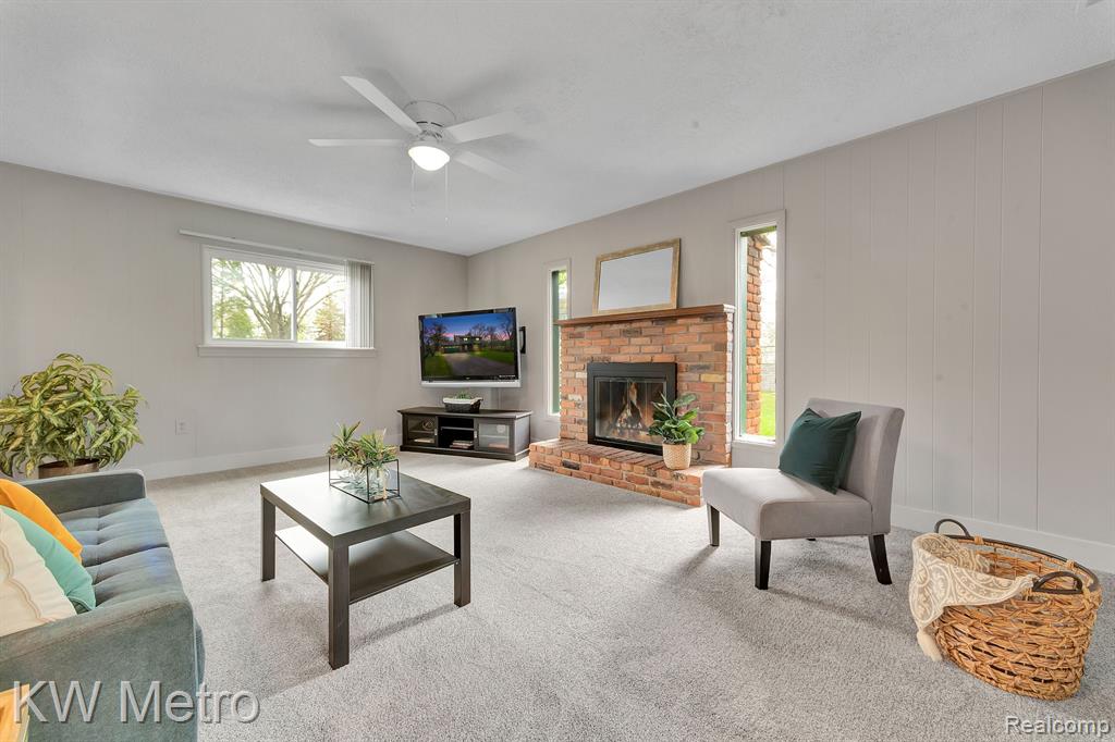 415 LANGE Drive, Troy, MI 48098 — Photo 16