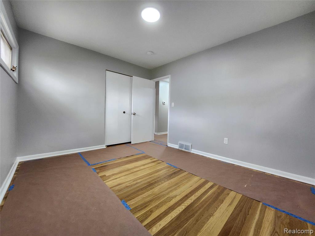 24593 Rosalind Avenue, Eastpointe, MI 48021 — Photo 10