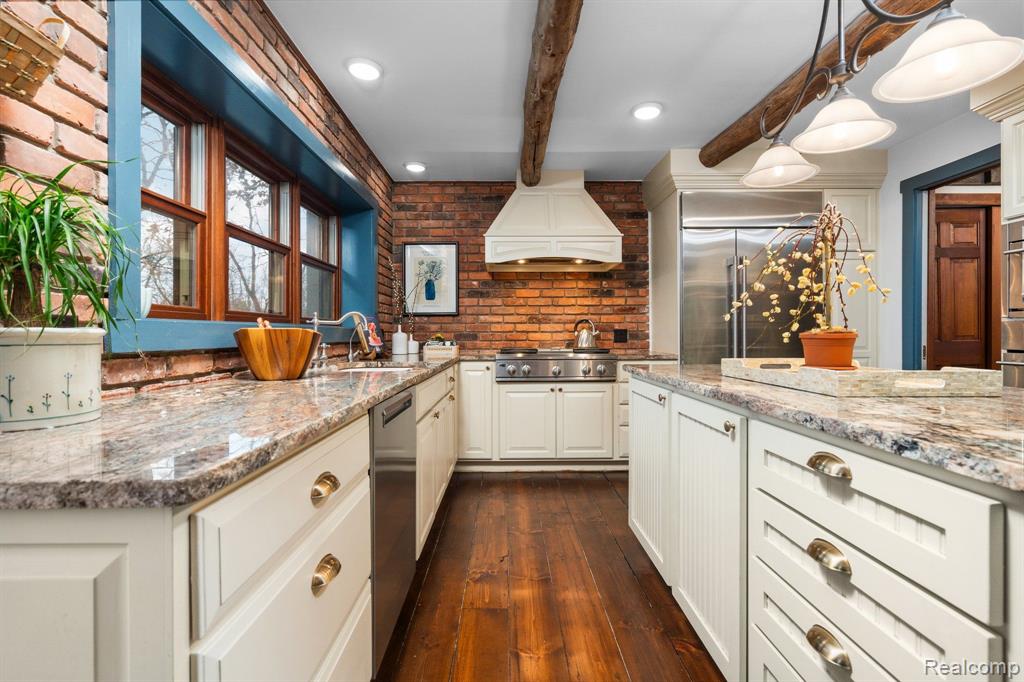 1827 HIGH HOLLOW Drive, Ann Arbor, MI 48103 — Photo 39