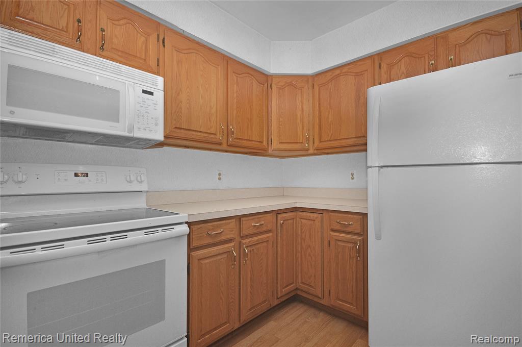 500 Keddle Road, Howell, MI 48843 — Photo 12
