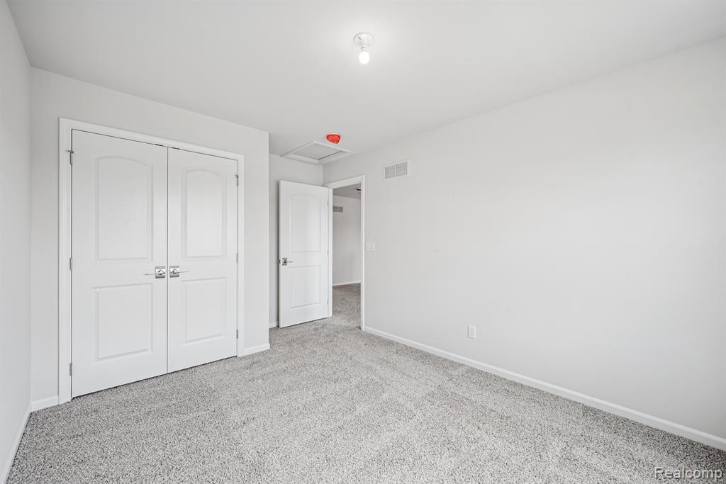27106 GALLOP Way, Saline, MI 48176 — Photo 28