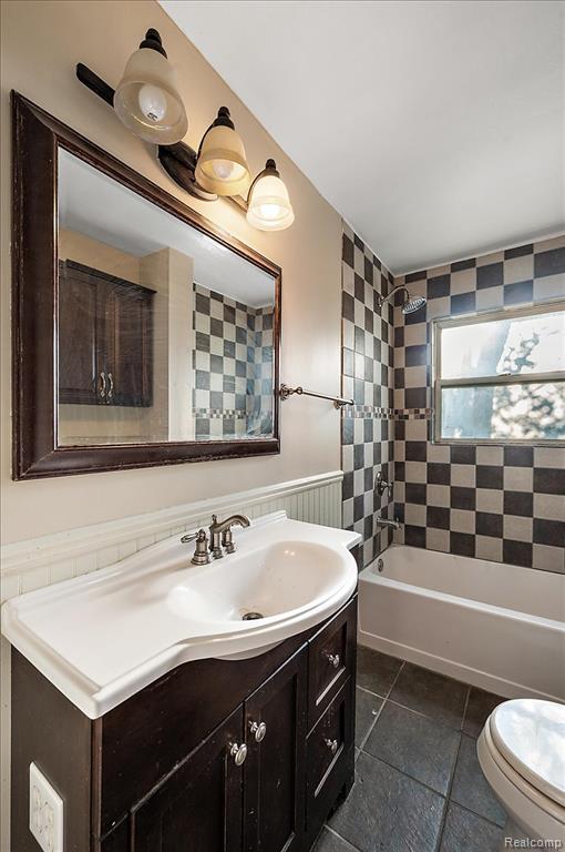 108 Oakwood Street, Holly, MI 48442 — Photo 19