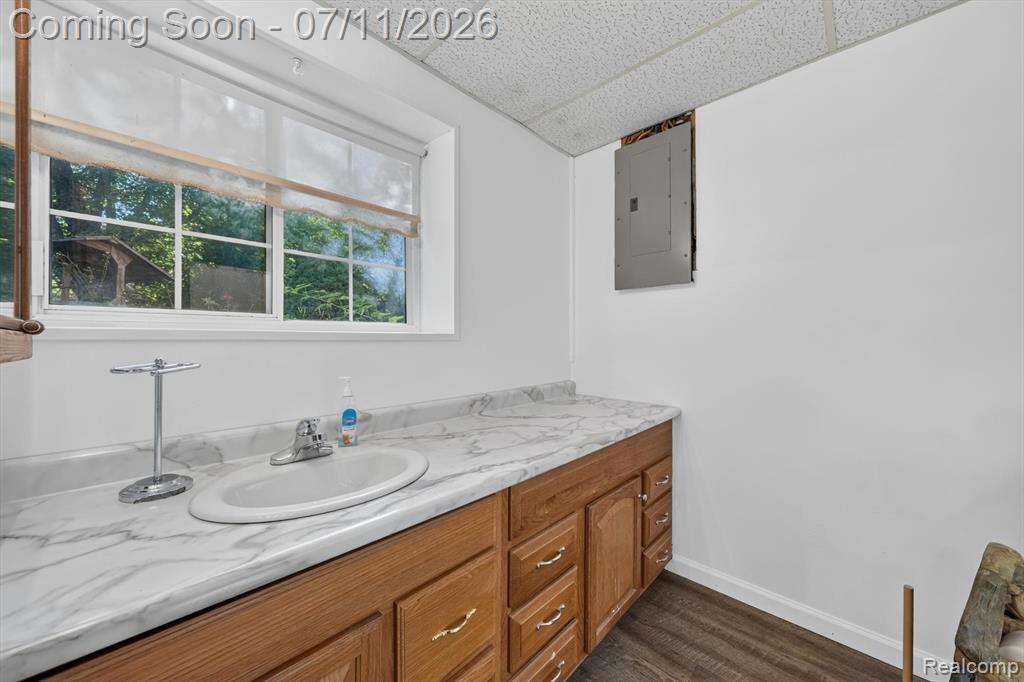 4430 N Center Road, Flint, MI 48506 — Photo 29
